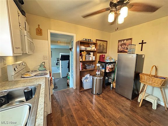 4th image of 1273 E 360th St