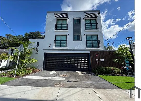 2782 NW 46th St — Photo 16