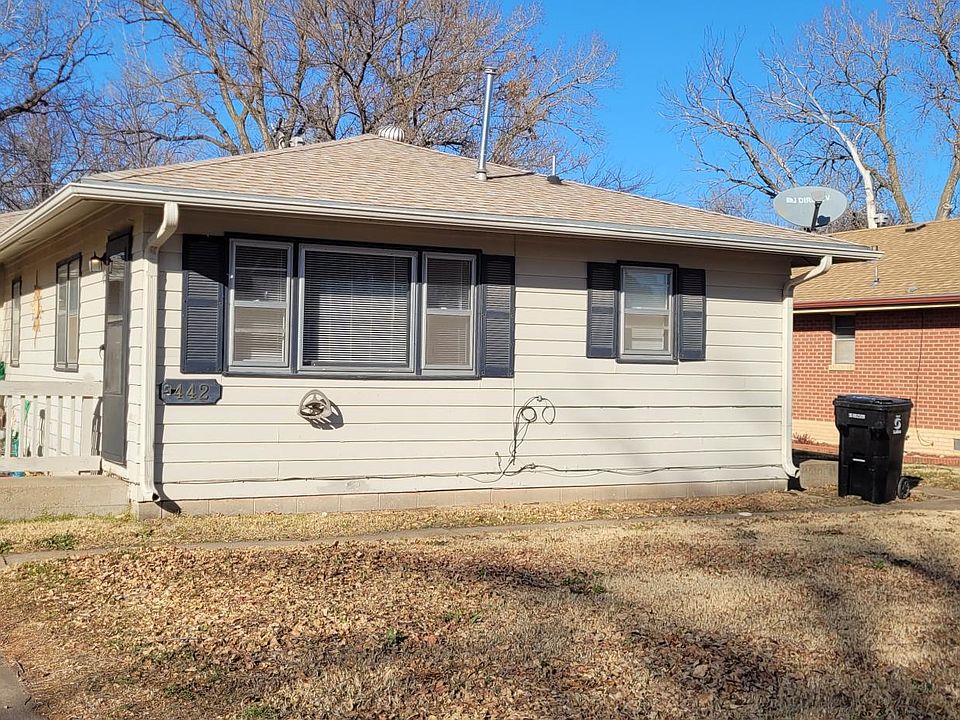 1st image of 442 Hazel Ct