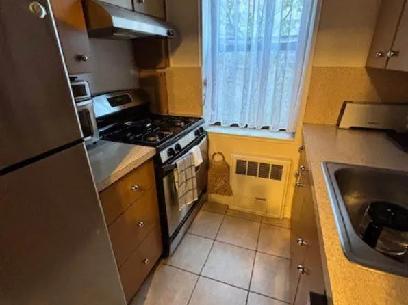 103-10 Queens Boulevard image 4 of 8