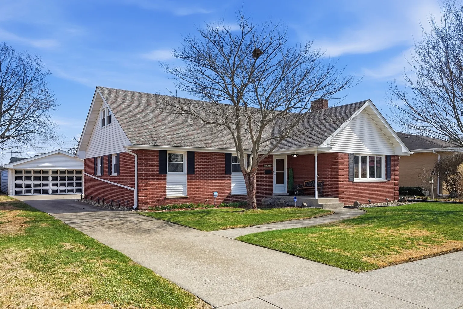 18439 Locust St photo 1