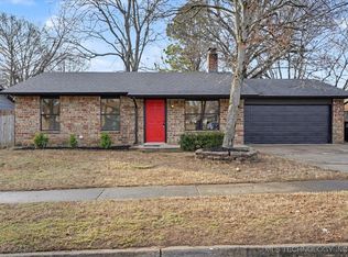 4609 W Charleston St, Broken Arrow, OK 74011