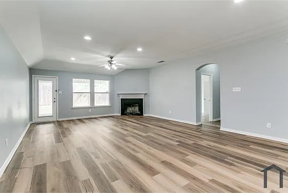 815 Creekside Dr — Photo 24