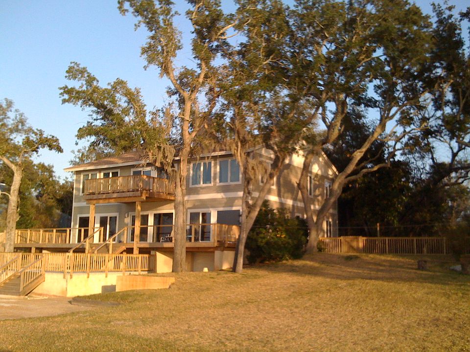 2nd image of 2008 Reservation Rd