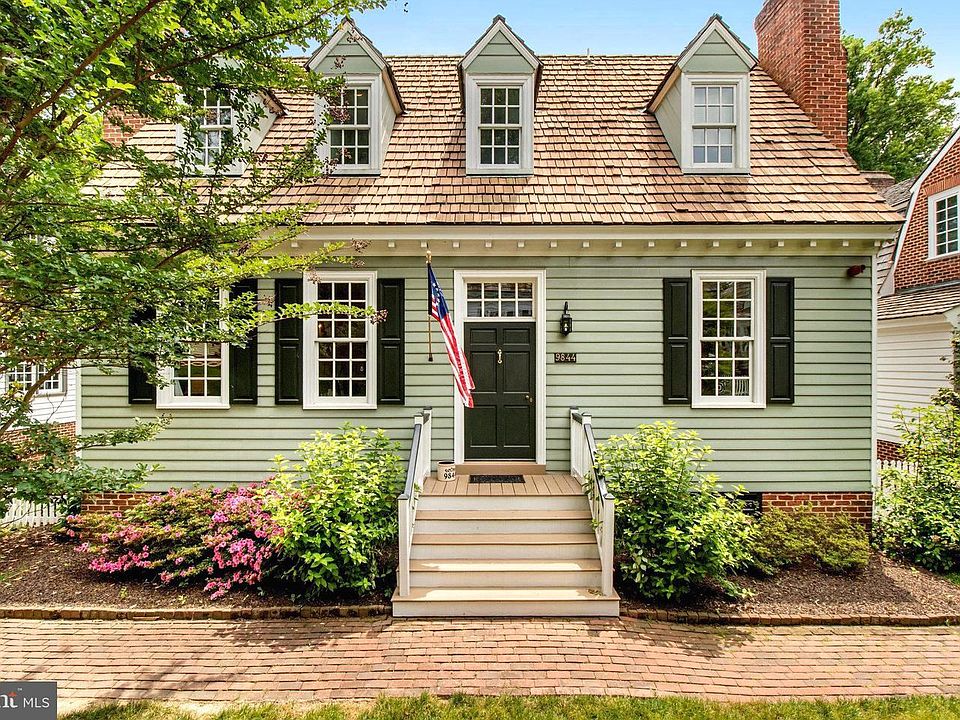 1st image of 9844 Palace Green Way