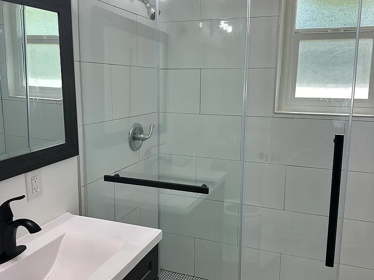 731 N Madison Ave #2 — Photo 5