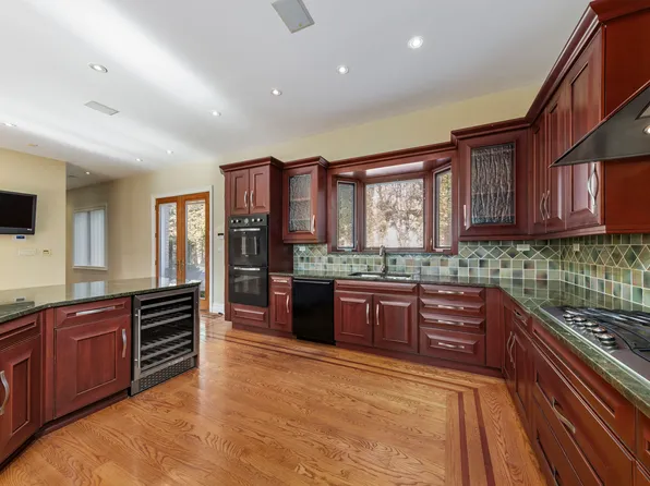 104 Malba Drive image 7 of 25