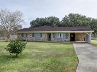 614 Druilhet St, Jeanerette, LA 70544