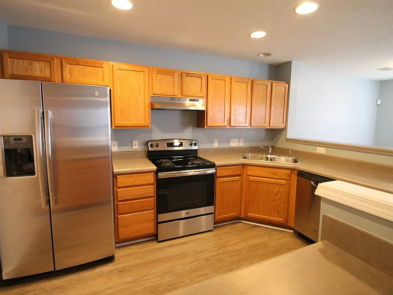 1364 Walnut Hill Dr — Photo 5