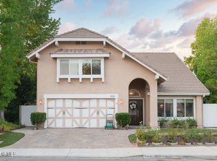 6061 Sunnycrest Dr, Oak Park, CA 91377