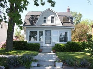 2447 Davis Rd, Fenton, MI 48430