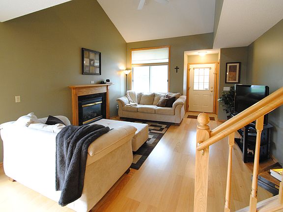 4th image of 4867 Helena Ln N APT 5