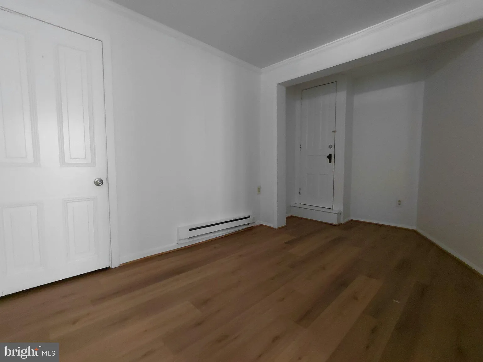 2 bed, 1.0 bath, 1898 sqft, $1,700 — Photo 4