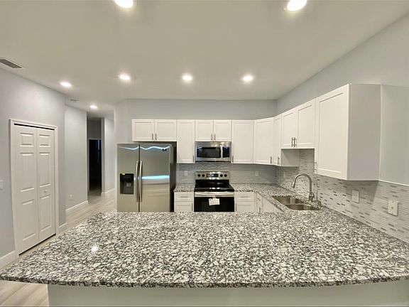 3rd image of 2401 Dickens Ave N