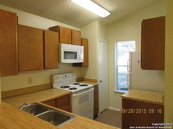 4th image of 8929 Hambledon Dr