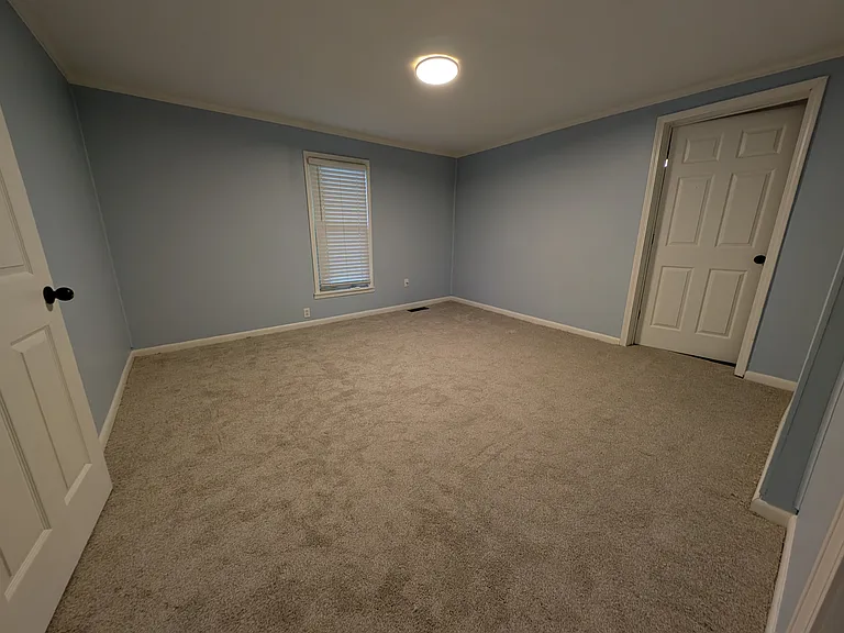 107 W Cooper St — Photo 16