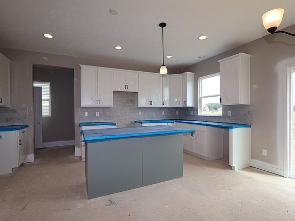5th image of 327 Beck Way