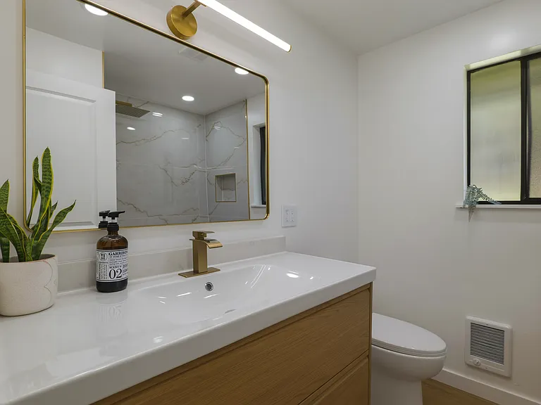 1366 SE High Ridge Ct — Photo 13