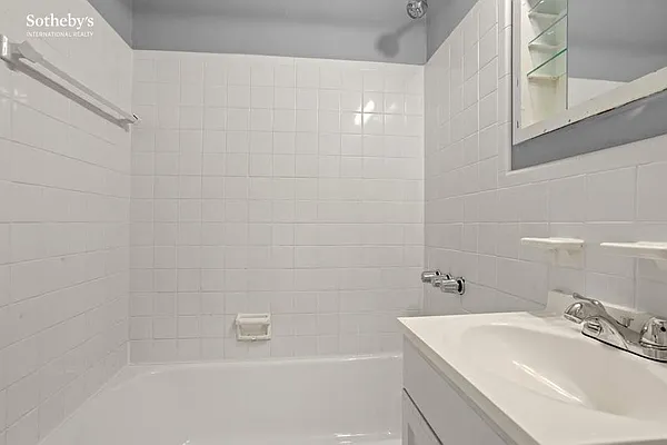 Sold by Sotheby's International Realty | media 8