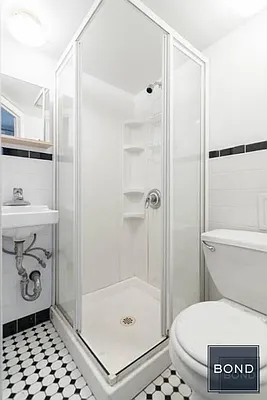 Rented by Bond New York | media 5