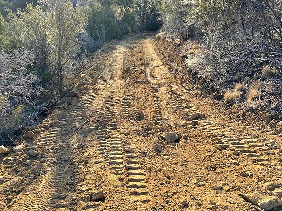 3rd image of 81-3200 Sub