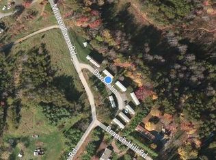 1052 Dwarf Ln, Vinton, VA 24179