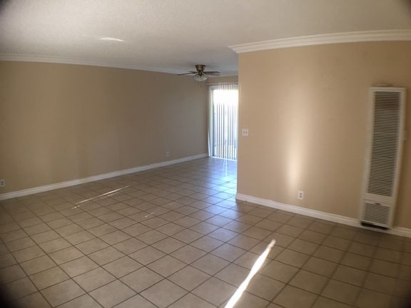 5th image of 73591 Sunnyslope Dr APT D