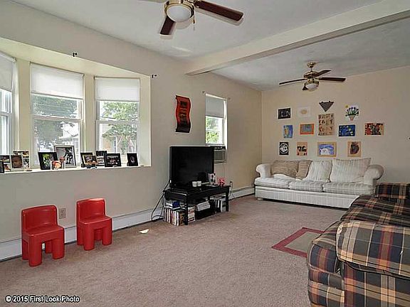 3rd image of 51 Vine St