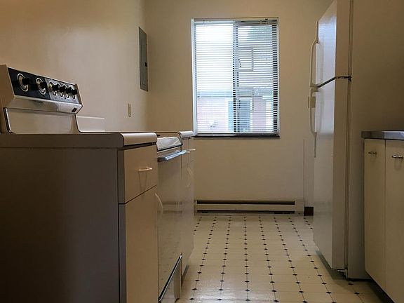 kitchen from dinette area