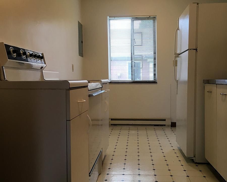 kitchen from dinette area