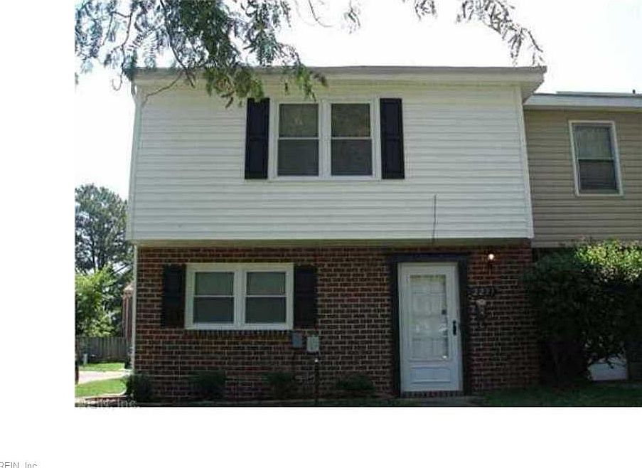 1st image of 2213 Sedgewick Dr