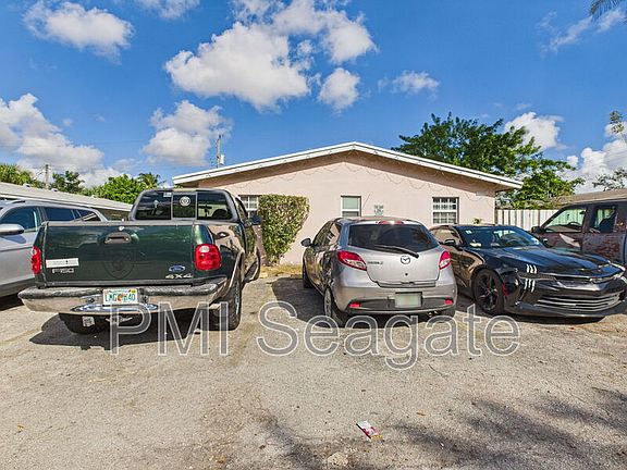 2nd image of 2711 NW 1st St APT 3