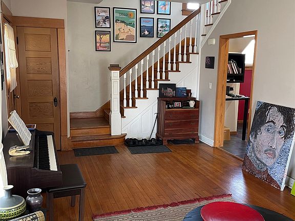 3rd image of 1324 Main St
