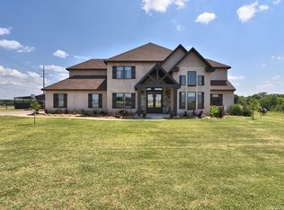 19520 S Saddleback Dr W, Mounds, OK 74047