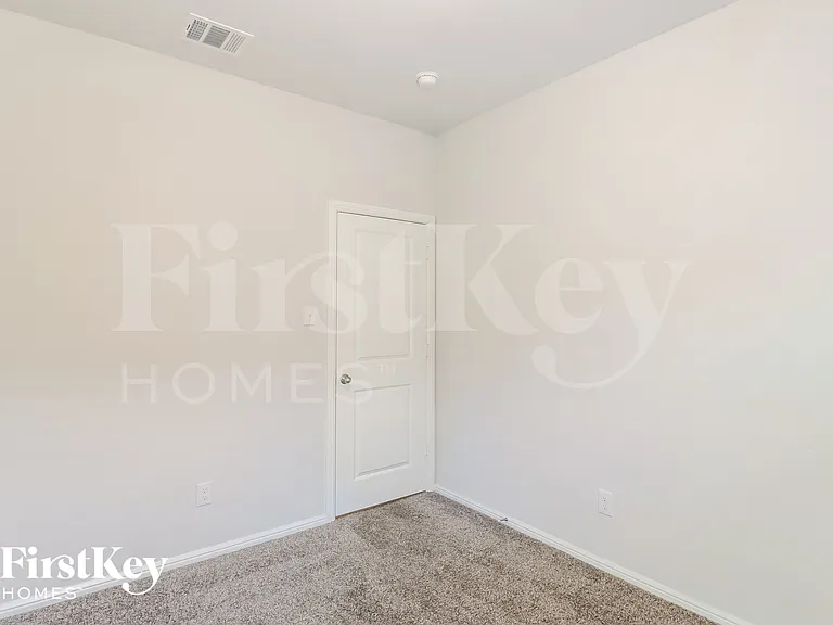 4624 Corktree Ln — Photo 12