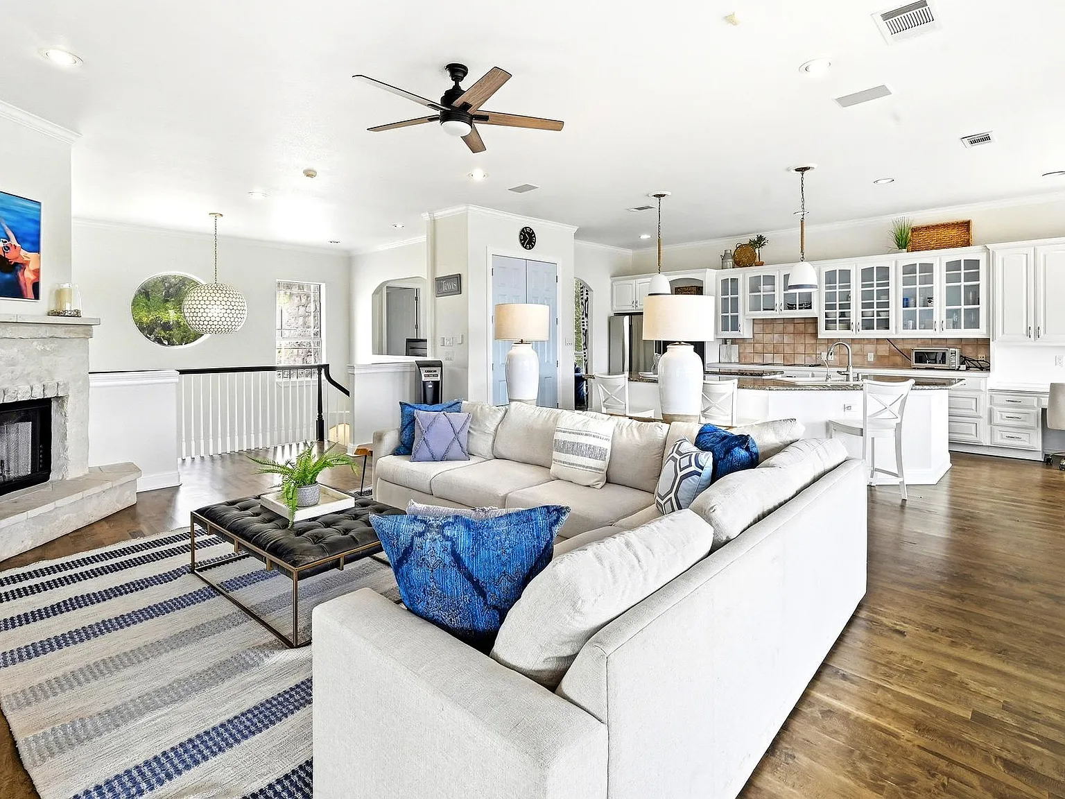 5 bed, 2.5 bath, 3249 sqft, $6,000 — Photo 4