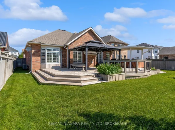 404 Wright Cres, Niagara On The Lake, ON L0S 1J0