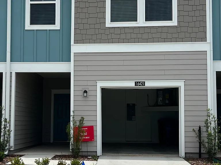 16421 NW 144th St — Photo 17