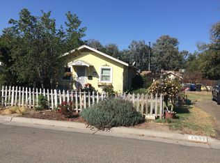 1338 N Green St, Hanford, CA 93230