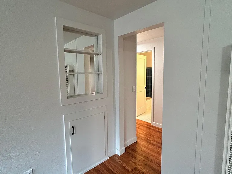 9827 Dekoven Dr SW #4 — Photo 8