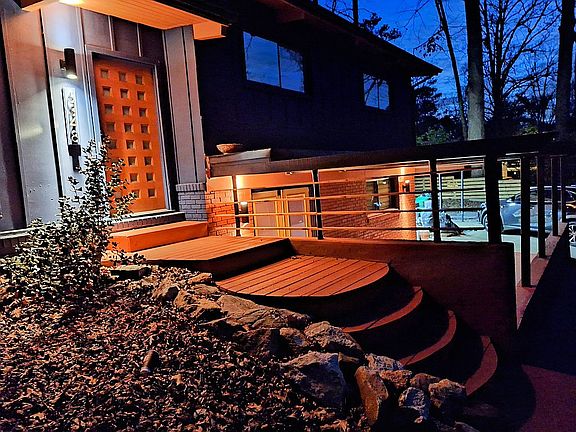 2nd image of 3348 Lynnray Dr #0