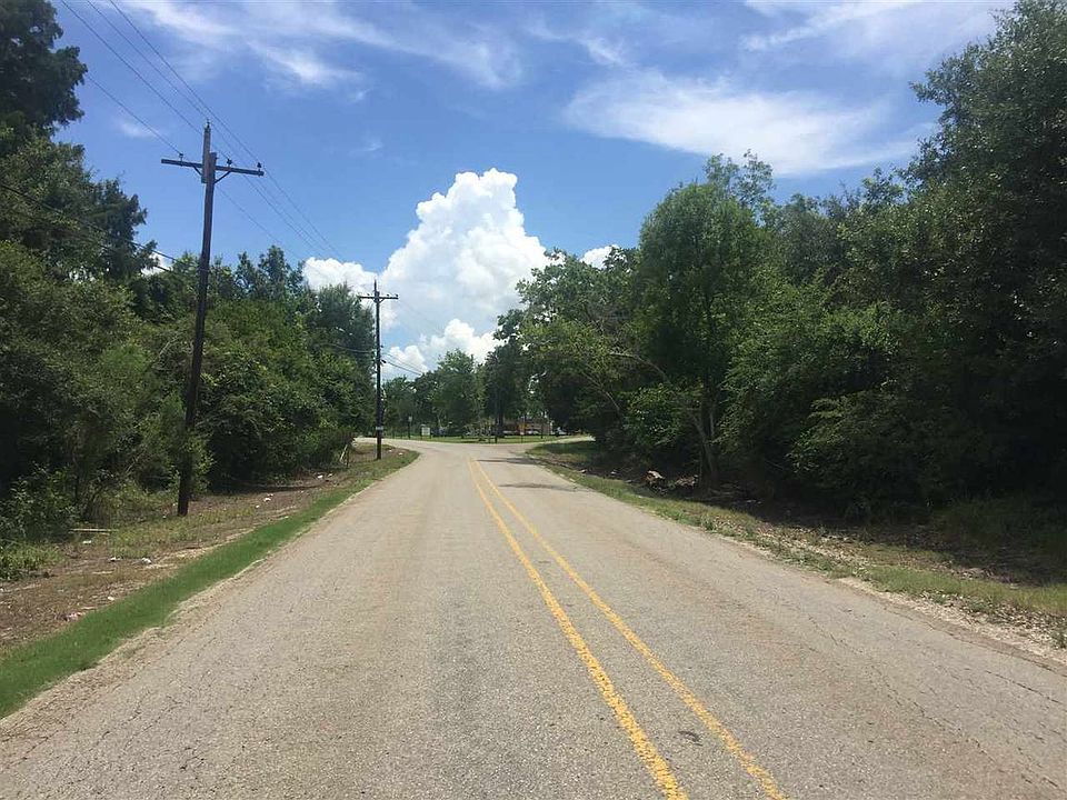 2nd image of Hillebrandt Rd
