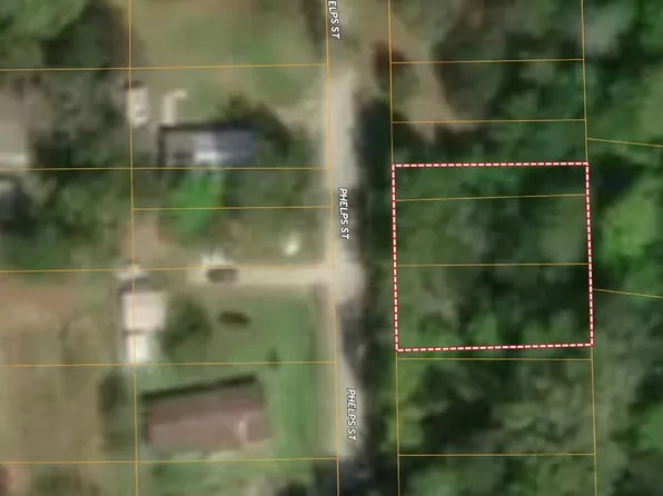 1518 Phelps St, Lufkin, TX 75904