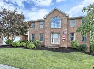 56 Sherwood Cir, Enola, PA 17025
