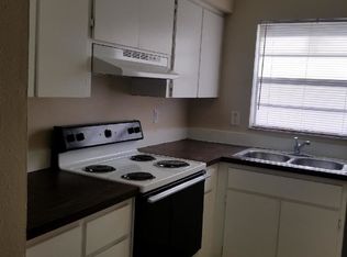 6807 Porter Rd APT 15, New Port Richey, FL 34653