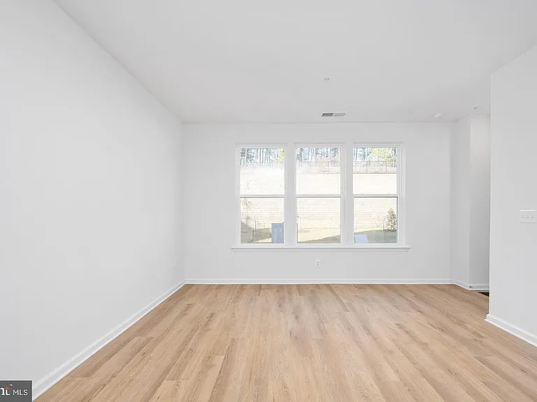 2536 Neabsco Common Pl — Photo 5