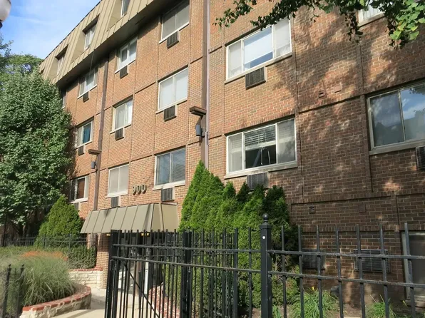 900 W Fullerton Ave APT 5H, Chicago, IL 60614