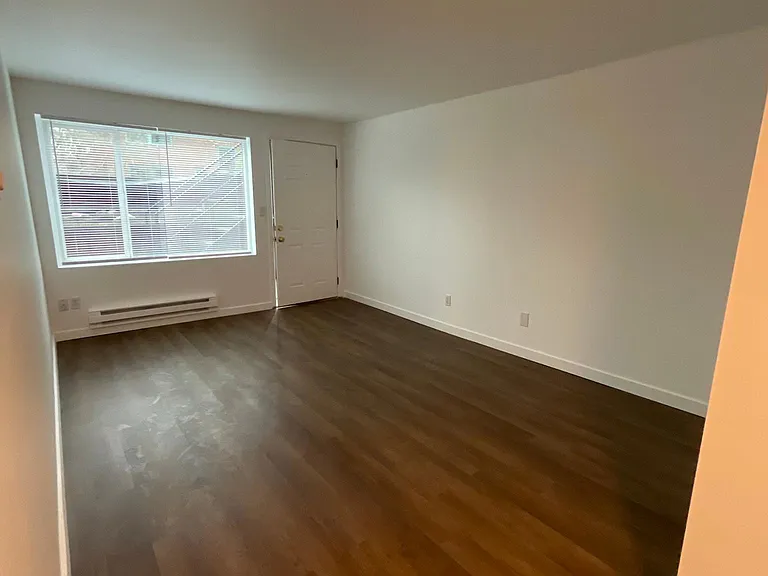 420 E Harrison St #3 — Photo 2