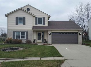 420 Mission Hill Dr, Fort Wayne, IN 46804