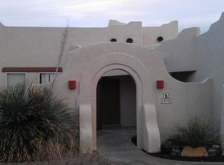 2272 Sunrise Point Rd, Las Cruces, NM 88011